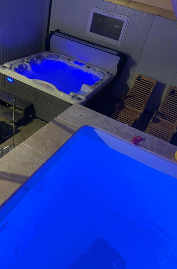 Gite 5 Pers Avec 2H Espace Bien-Etre Privatise Inclus Dans Le Prix De La Nuit 80M2 De Detente Equilly Exterior photo